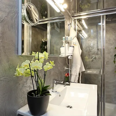 בית הארחה Myrome Navona 3*